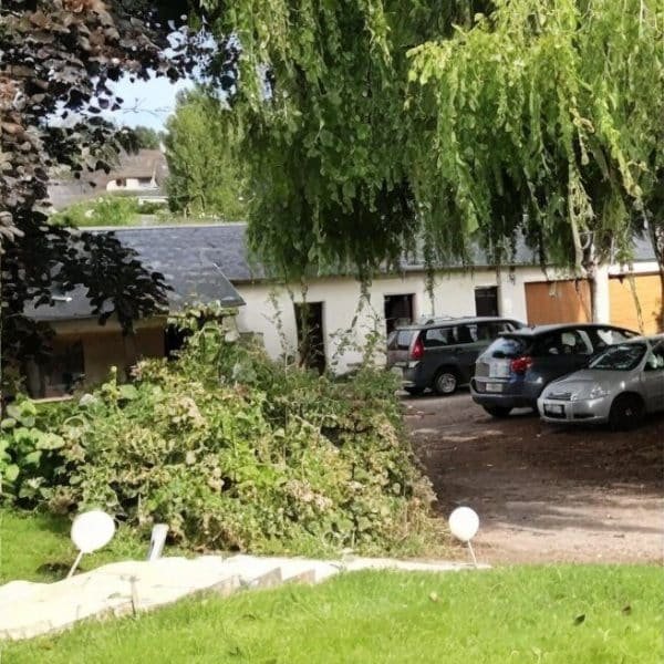 parking avant des chambres d'hôte Lecarpentier